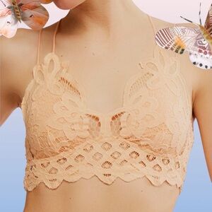 NWT Free People Delicate Lace Bandeau in Peach